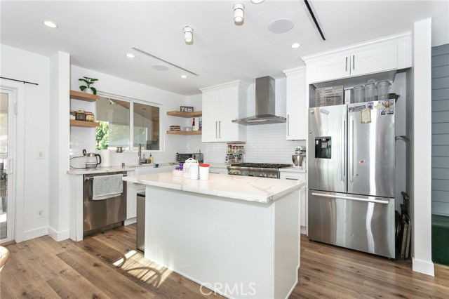 5629 Natick Ave - Photo 4 of 8