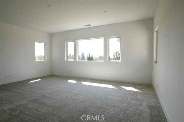 20552 Edgewood Ct - Photo 2 of 8