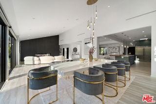 5301 Crebs Ave #1-2 - Photo 6 of 8