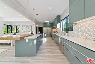 5301 Crebs Ave #1-2 - Photo 7 of 8