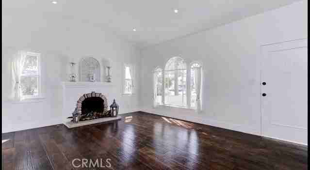 501 Avenue B #B - Photo 6 of 8