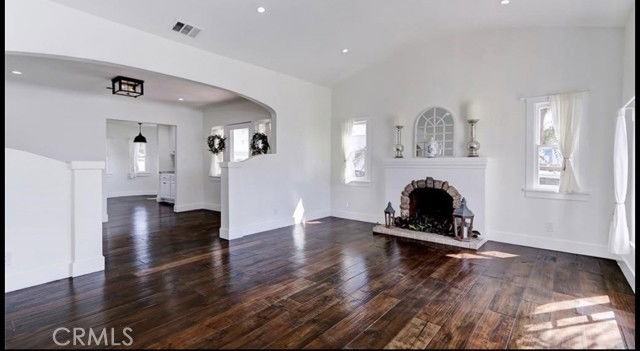 501 Avenue B #B - Photo 7 of 8