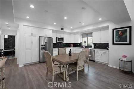 5441 Ocean #101 - Photo 2 of 7