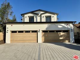 featured image of 824 N Orange Grove Ave