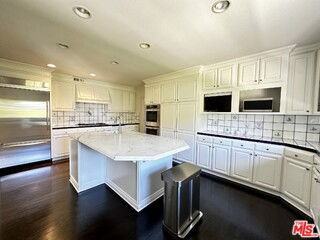 9612 Arby Dr - Photo 5 of 7