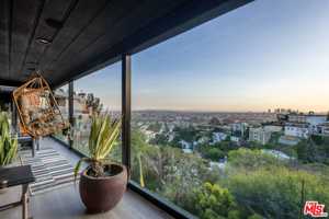 featured image of 8430 Franklin Ave