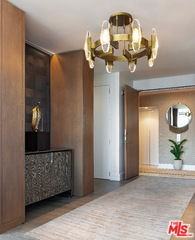 211 W Elm Ct #1-2 - Photo 3 of 8