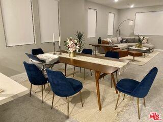 713 Daniel Freeman Cir - Photo 4 of 8