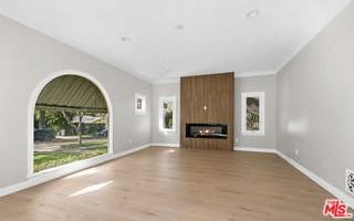 2214 Benecia Ave - Photo 2 of 8