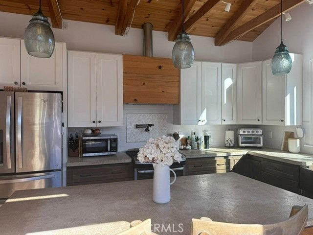 8218 Handley Ave - Photo 2 of 8