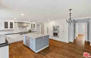 905 Napoli Dr - Photo 3 of 8