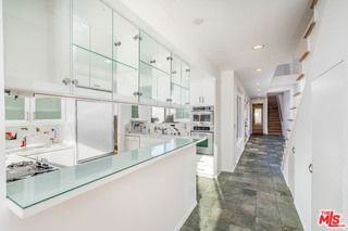 3711 Ocean Front Walk #3 - Photo 6 of 8