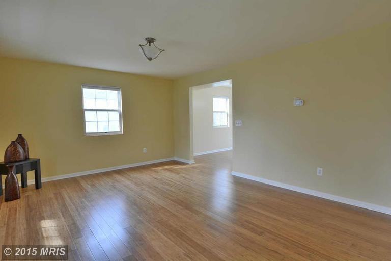 803 Petinot Pl - Photo 3 of 30