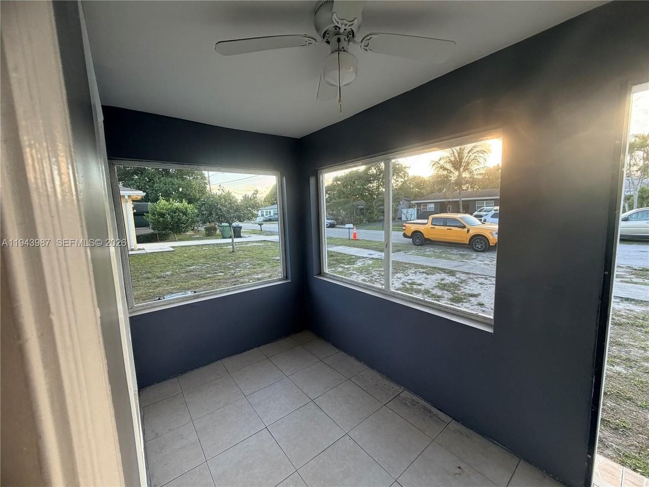 432 Nw 17th Ave #S - Photo 4 of 20