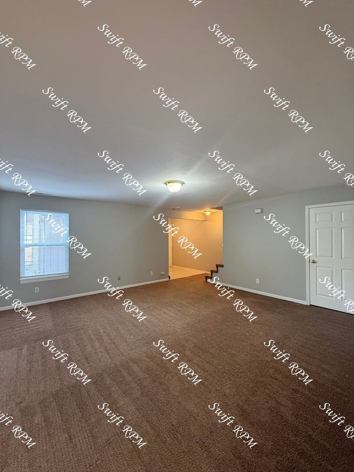 315 Washington St #1 - Photo 2 of 20