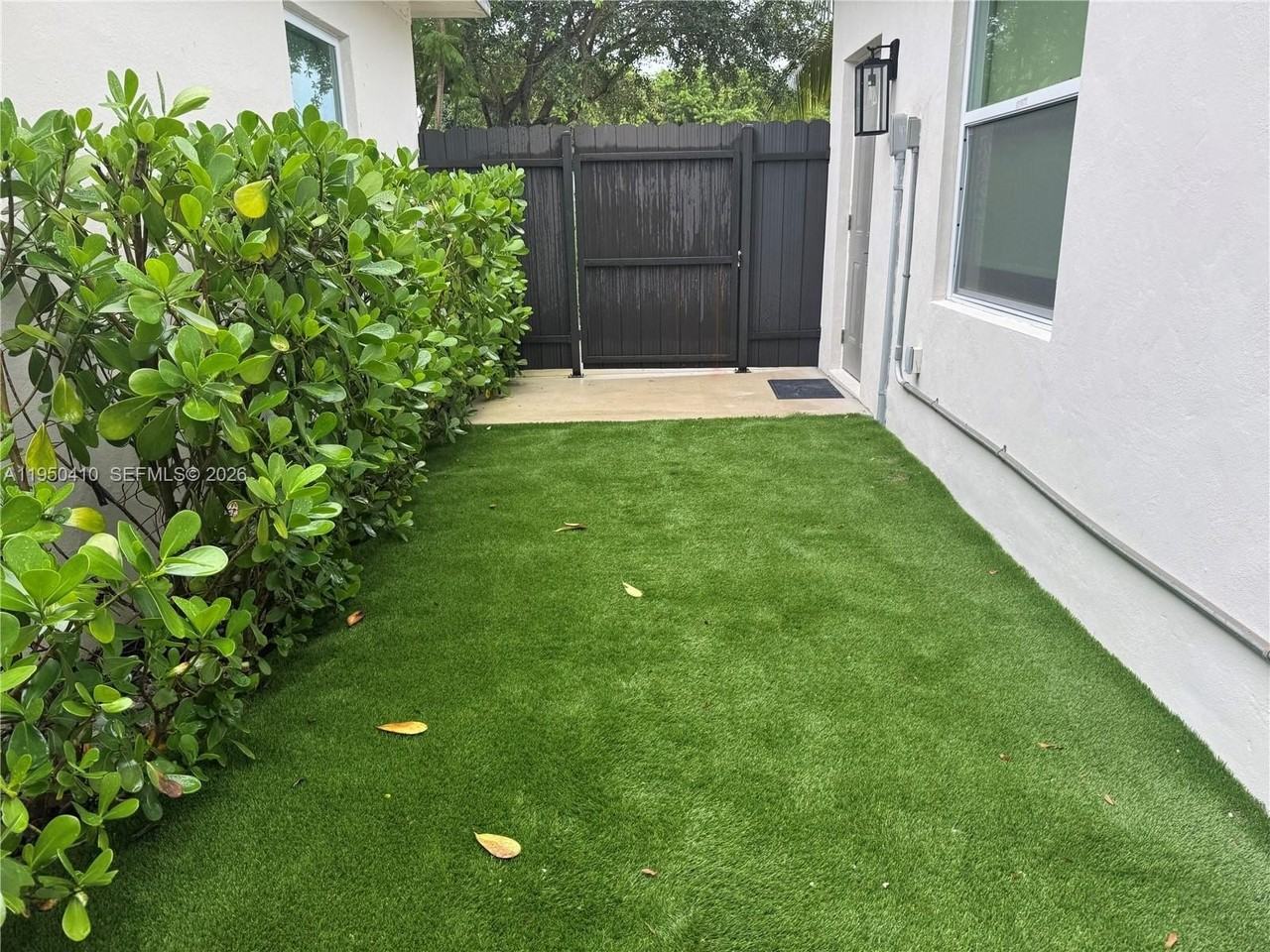 340 Nw 138th St - Photo 4 of 9