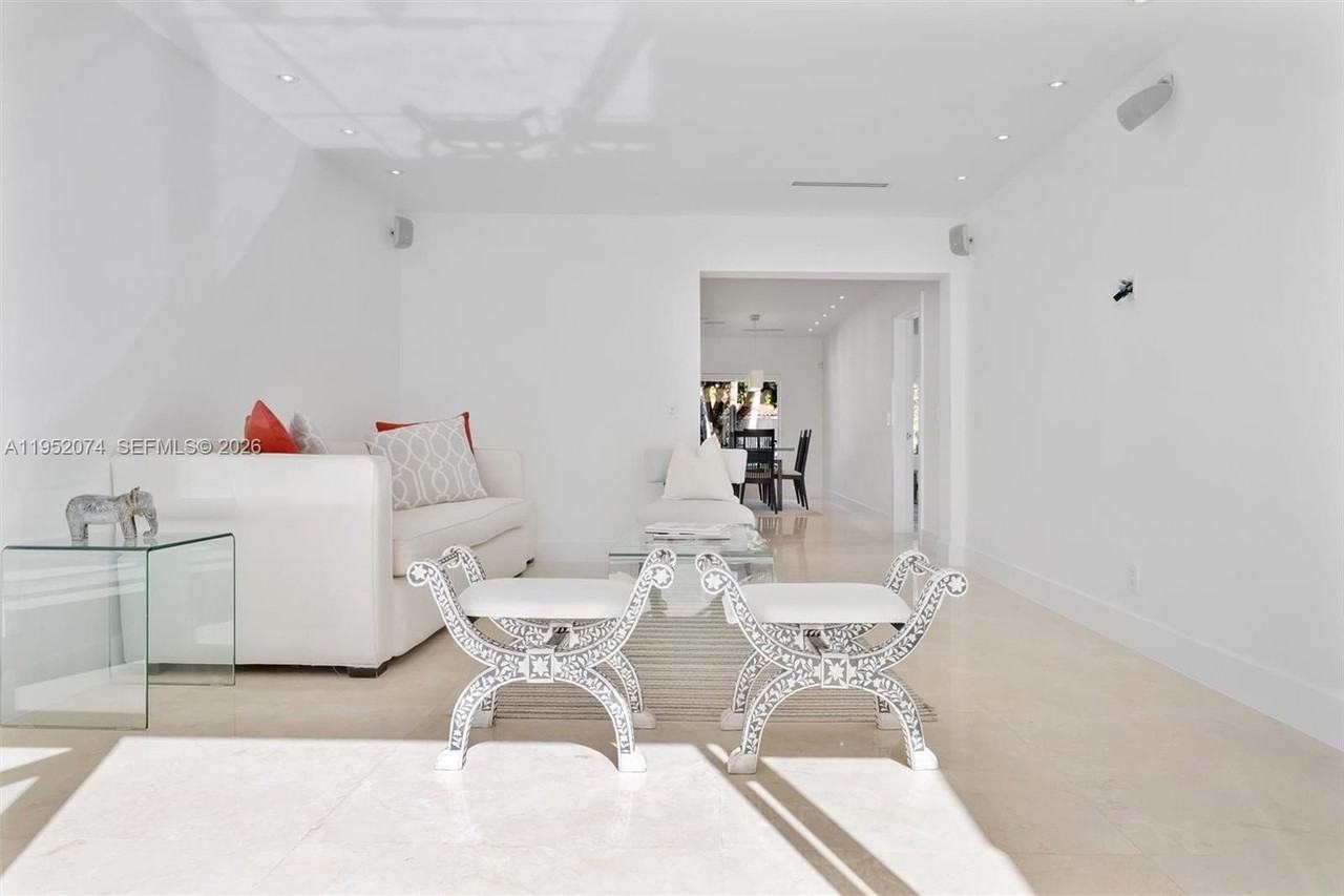 1430 Baracoa Ave - Photo 7 of 44