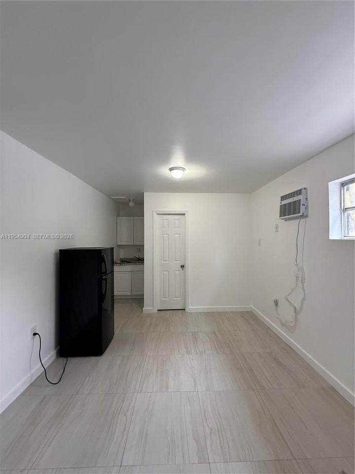 4910 Sw 98th Avenue Rd #A - Photo 2 of 6