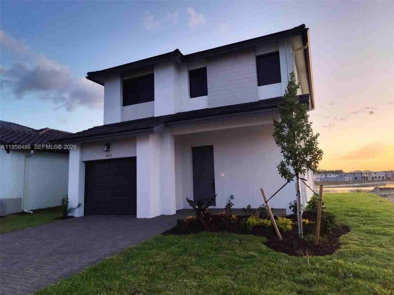 5671 Argento Dr - Photo 2 of 40