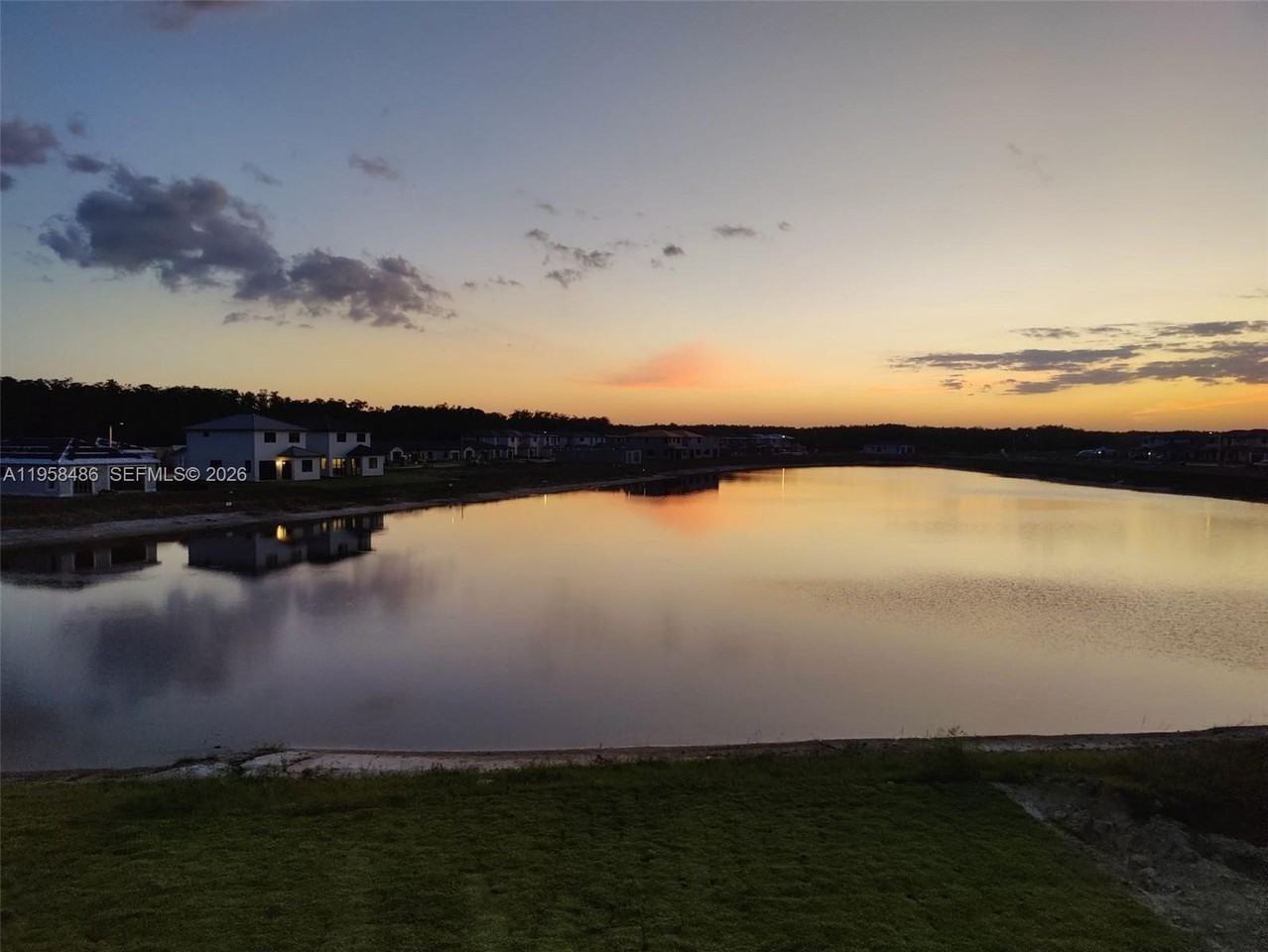 5671 Argento Dr - Photo 3 of 40