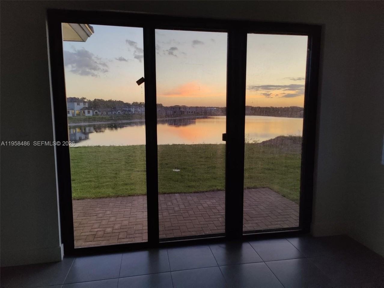 5671 Argento Dr - Photo 5 of 40