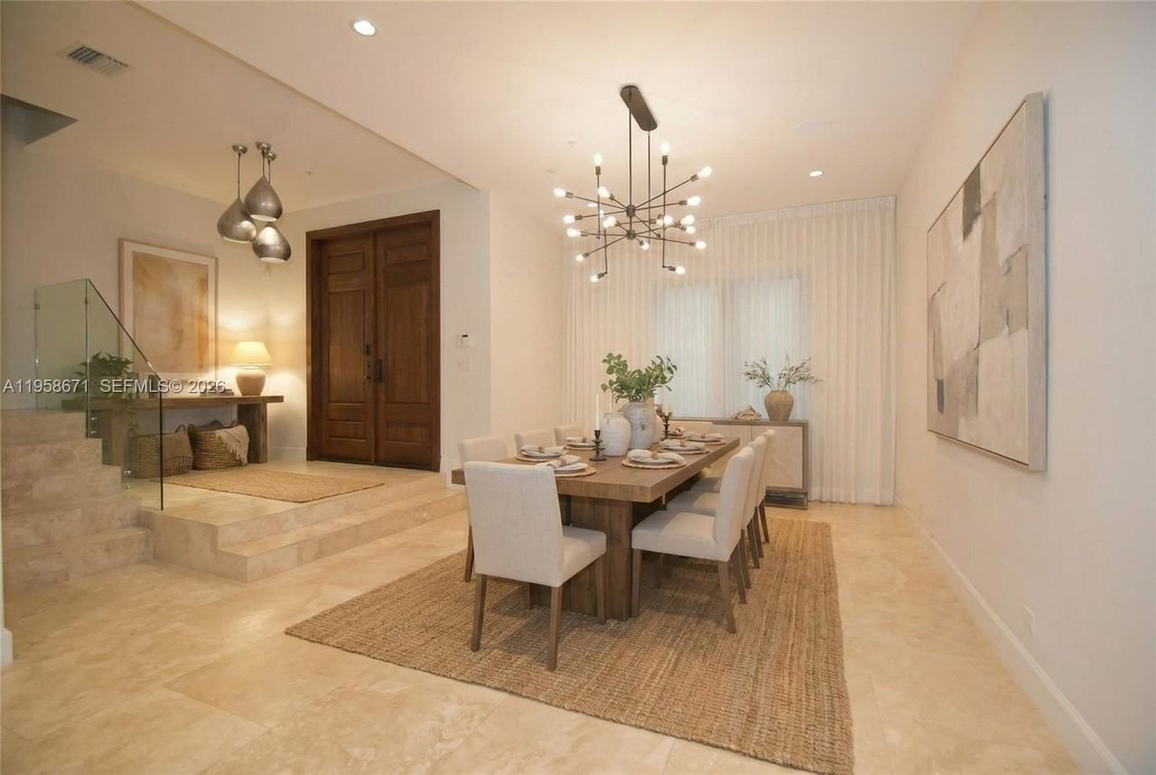 7560 Sw 56th Ct - Photo 4 of 32