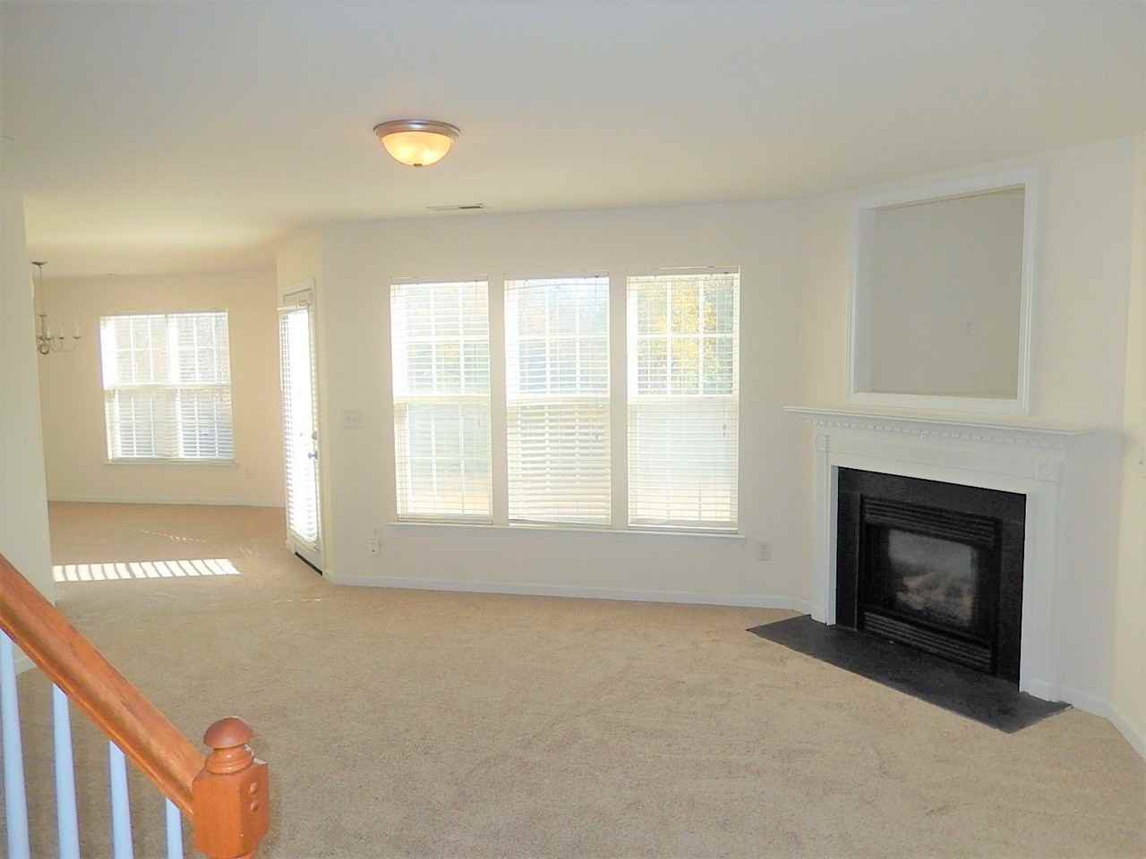 1421 Springshire Ct #1 - Photo 3 of 29