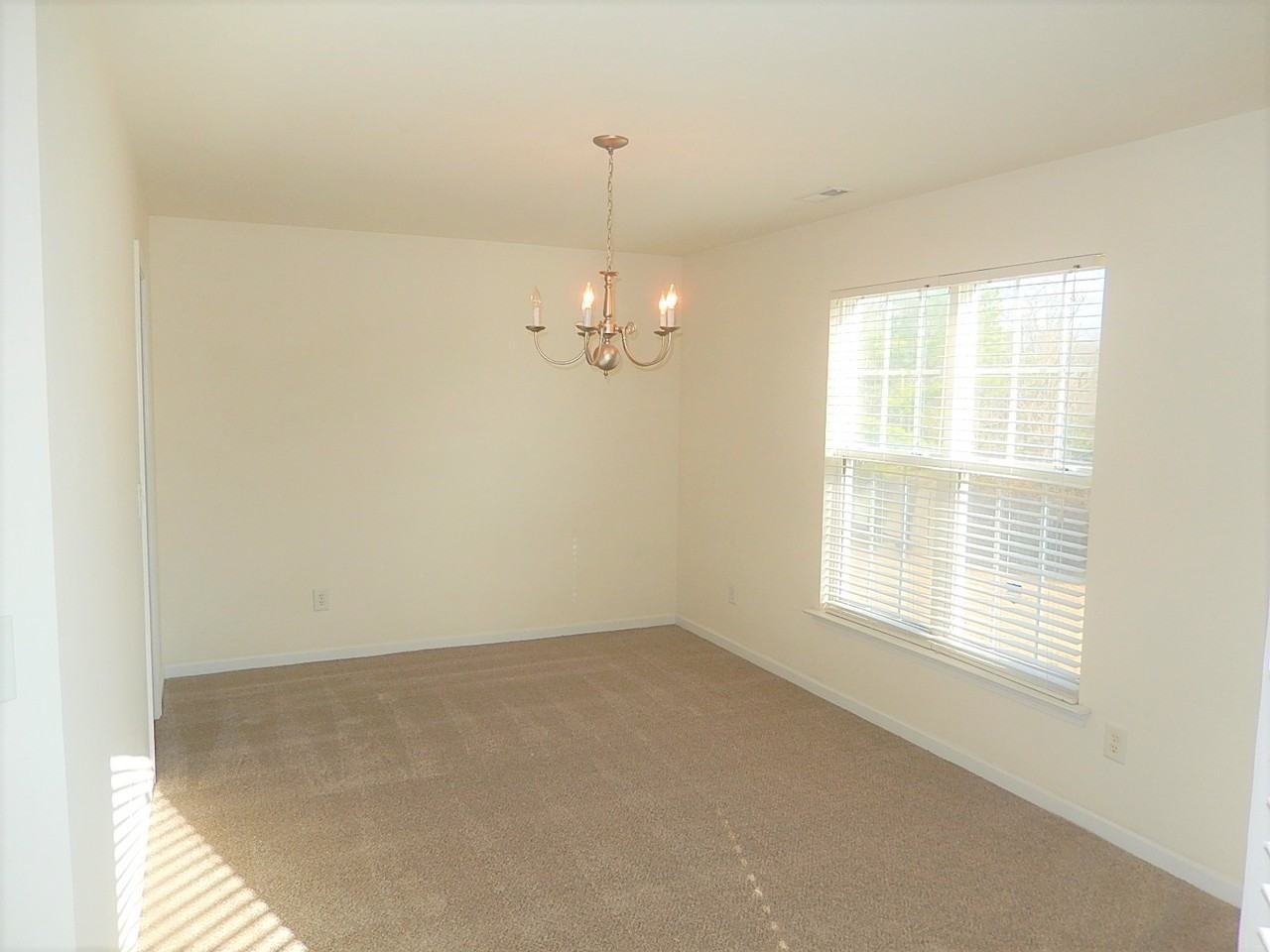 1421 Springshire Ct #1 - Photo 7 of 29