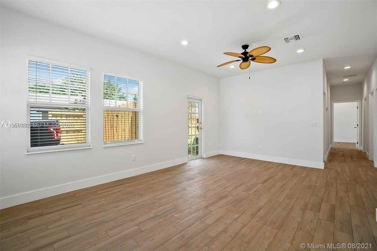 711 N L St #2 - Photo 5 of 19