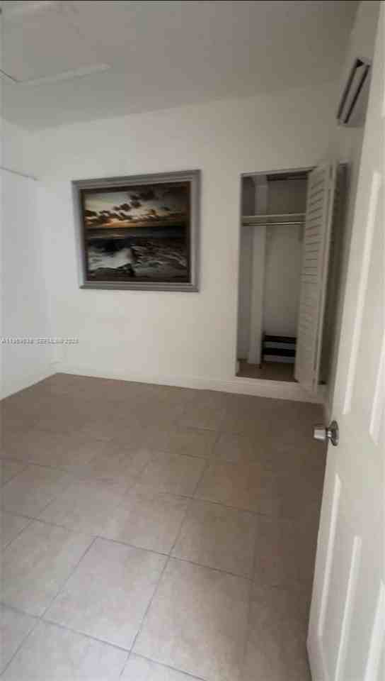 24044 Sw 107th Ct - Photo 4 of 9