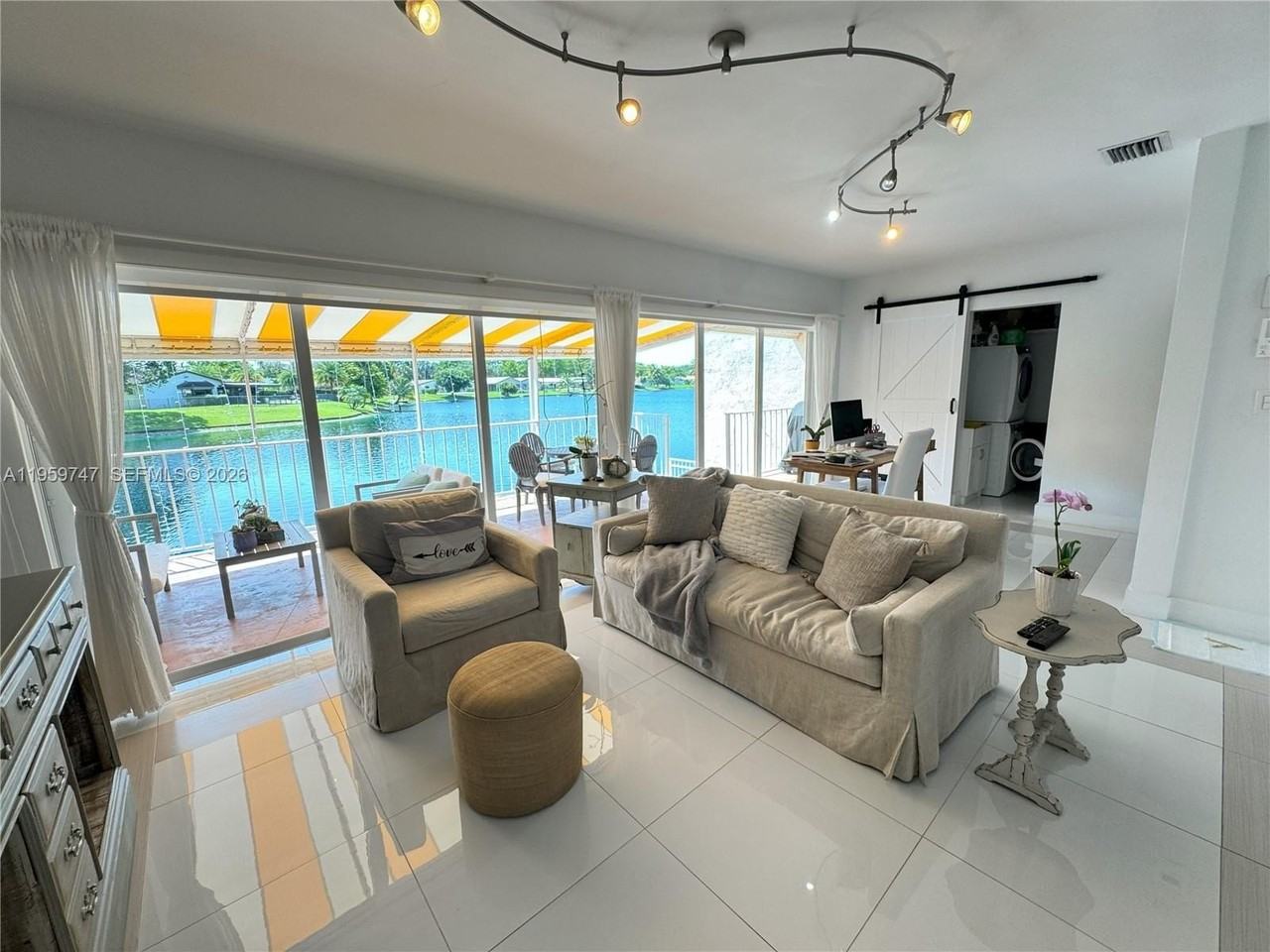 7002 Holly Rd - Photo 2 of 36