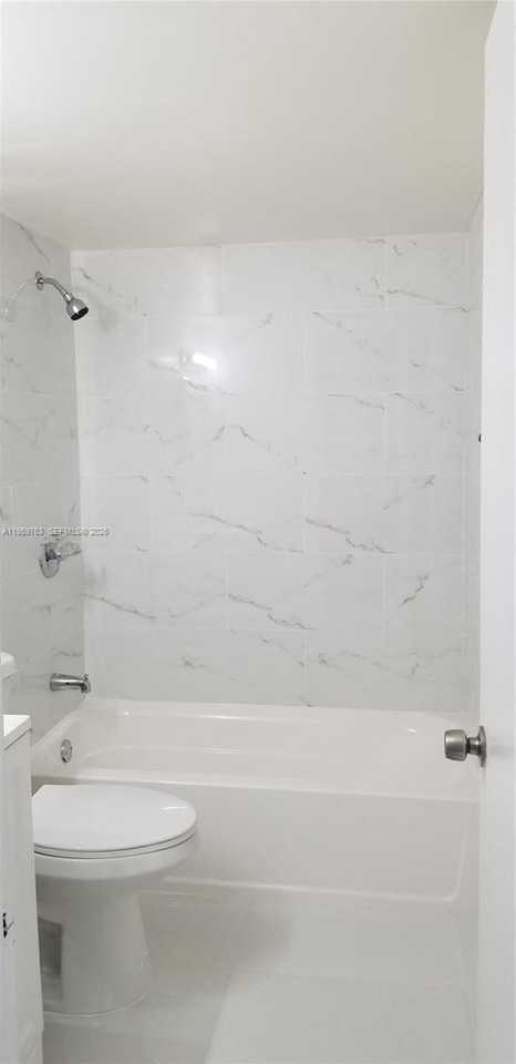 14155 Sw 87th St #E201 - Photo 5 of 9