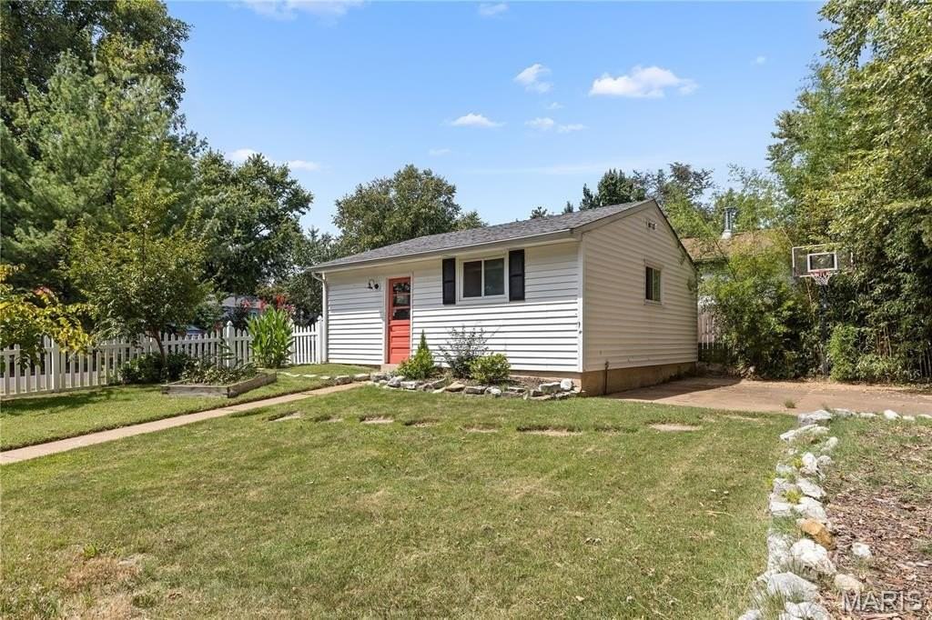 7525 Suffolk Ave - Photo 4 of 27