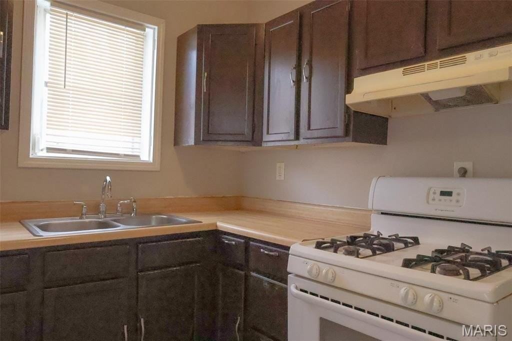 2126 Lexa Dr - Photo 6 of 16