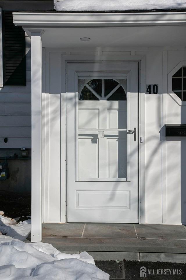 40 Essex Ave - Photo 4 of 26