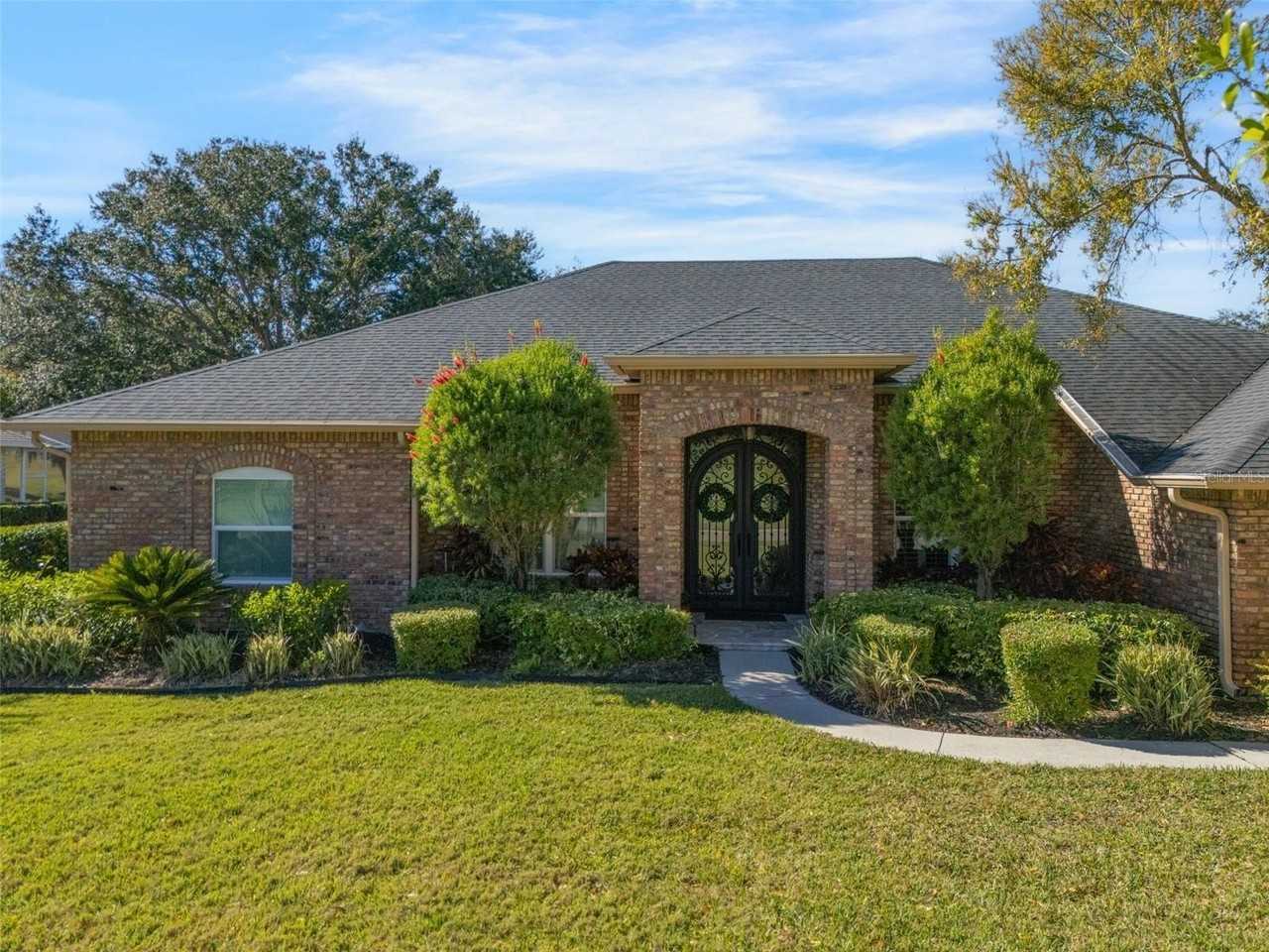 6406 Spyglass Ln - Photo 2 of 47