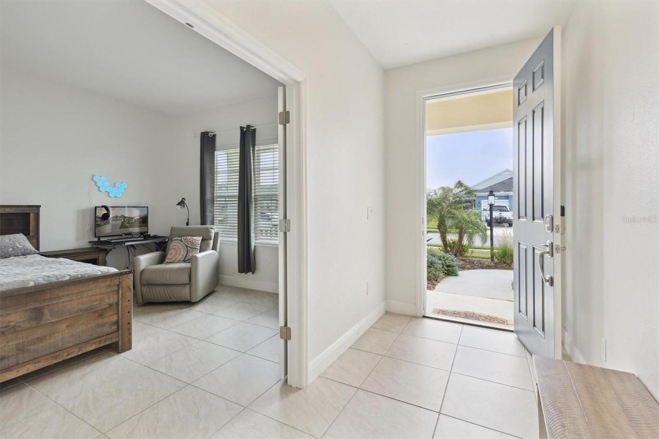 3919 Woodmont Dr - Photo 4 of 28