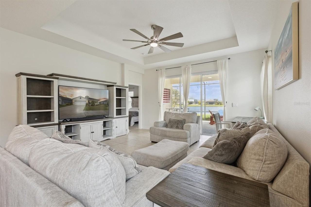 3919 Woodmont Dr - Photo 7 of 28