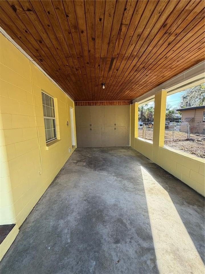 1915 E Fern Rd - Photo 2 of 15