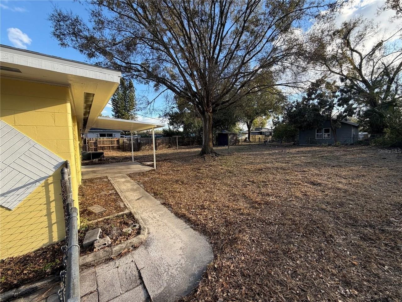 1915 E Fern Rd - Photo 5 of 15