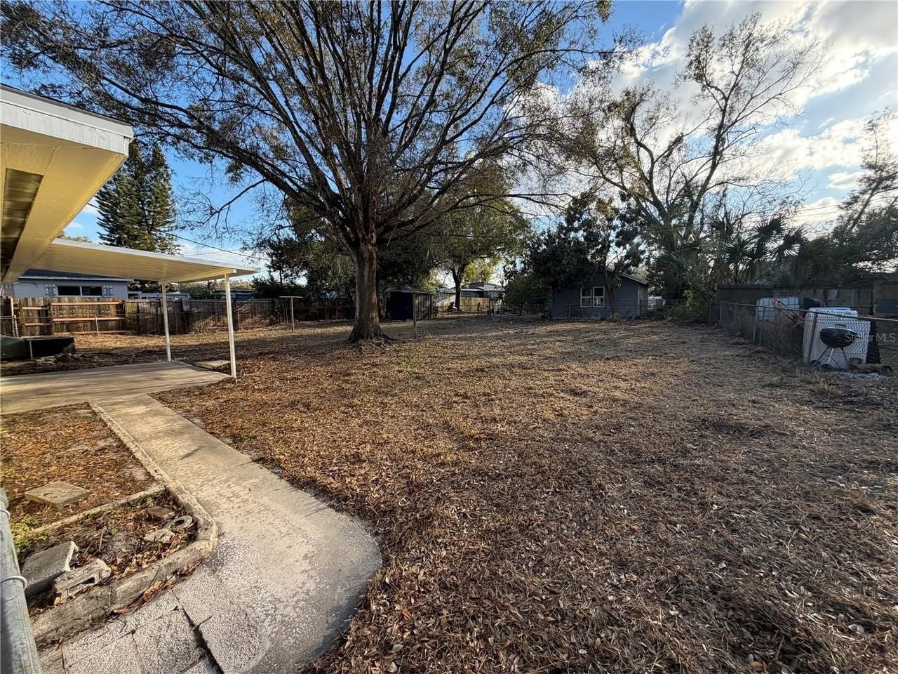 1915 E Fern Rd - Photo 6 of 15