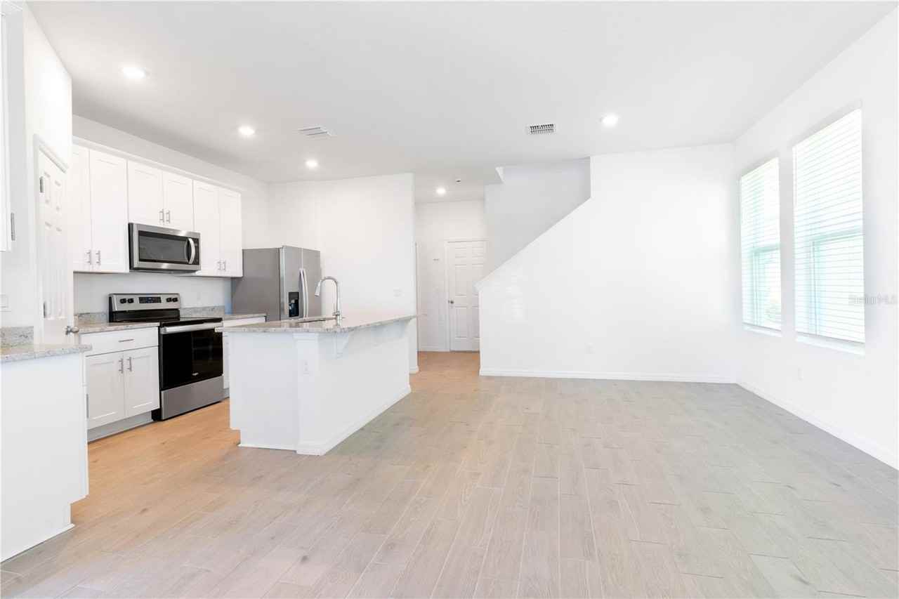 4716 Homestead Trl - Photo 4 of 35