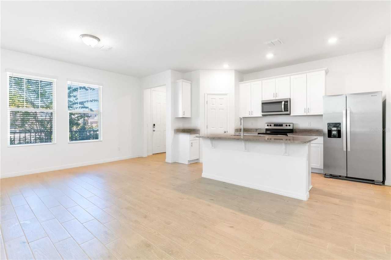 4716 Homestead Trl - Photo 6 of 35