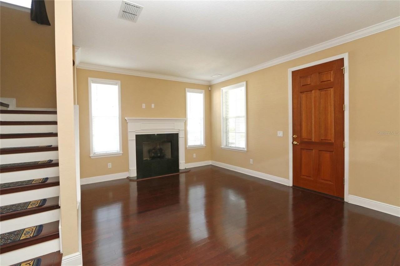 1278 Miller Ave - Photo 4 of 25