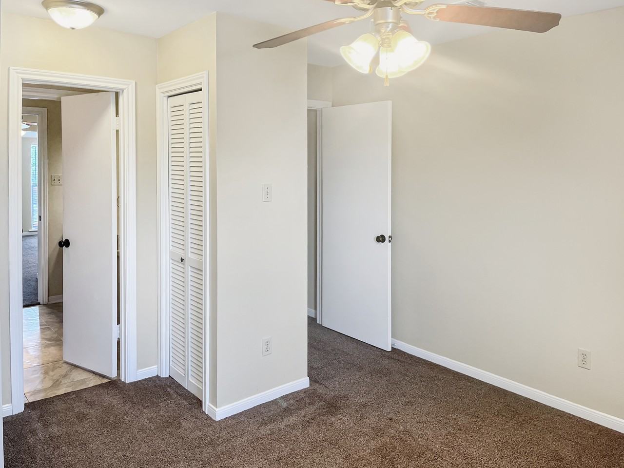 1811 Woodsman Dr #C - Photo 7 of 10