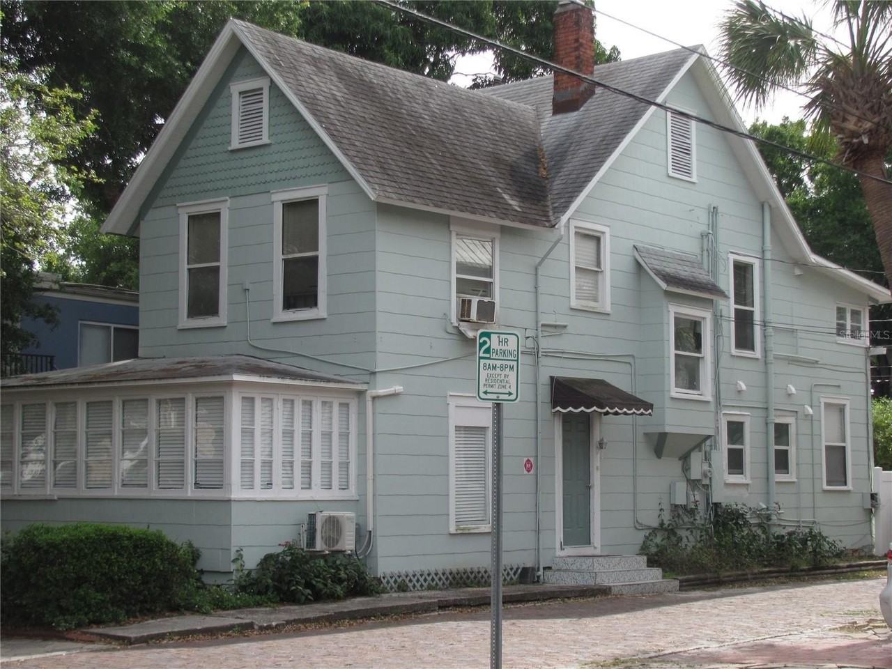 524 3rd St N #D - Photo 2 of 11