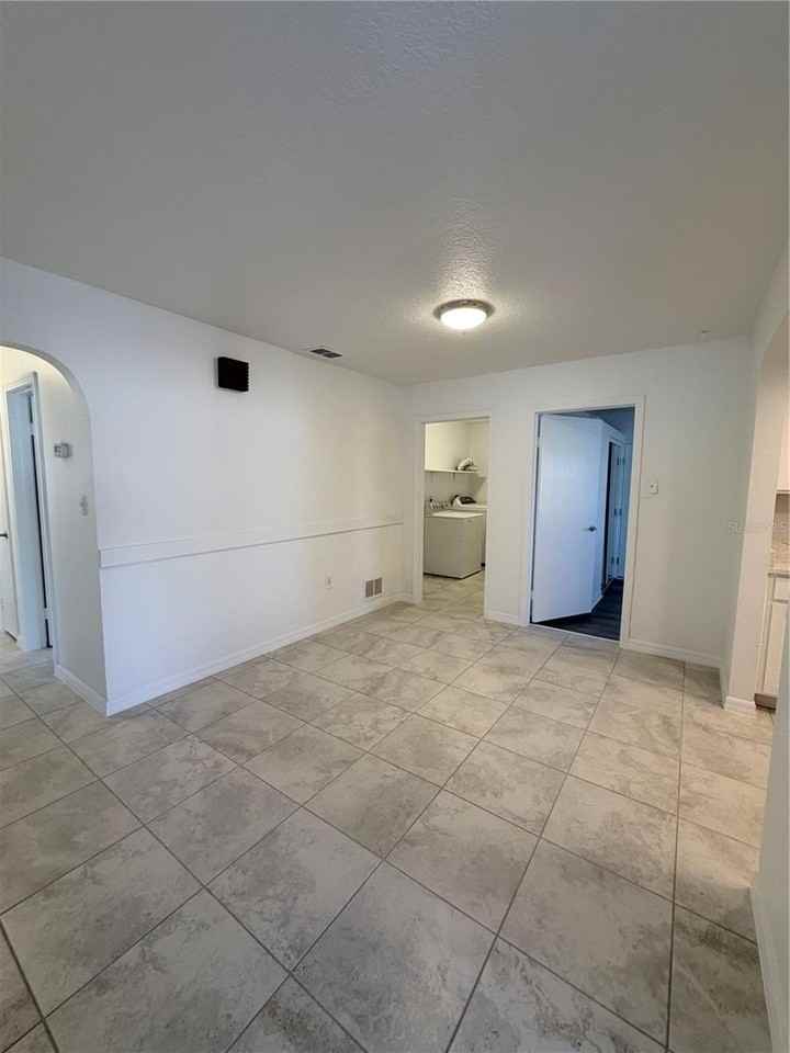 2924 W Kathleen St - Photo 5 of 20