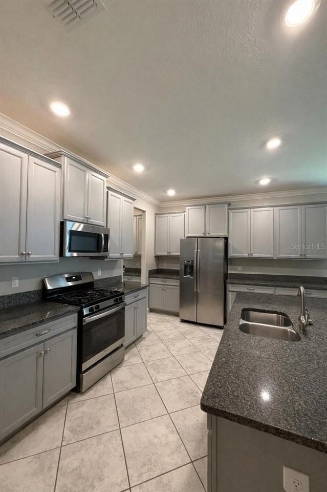 25118 Lambrusco Loop - Photo 5 of 26