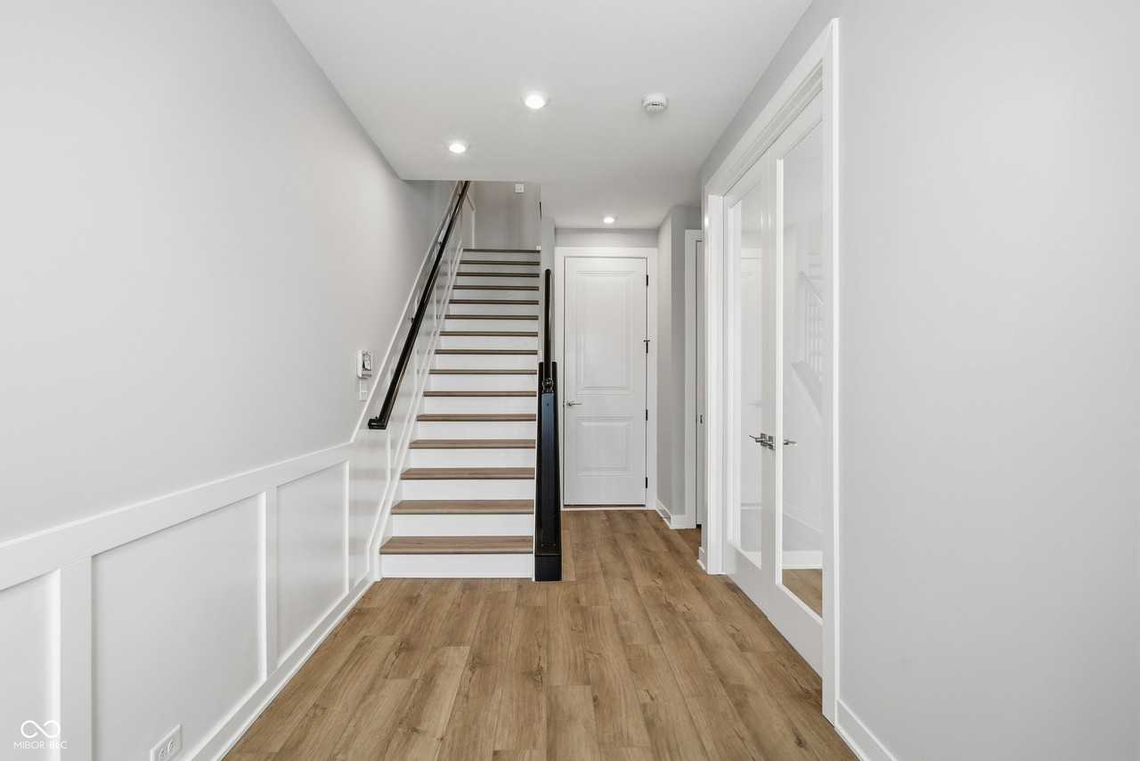 404 Elite St #2-605 - Photo 5 of 37