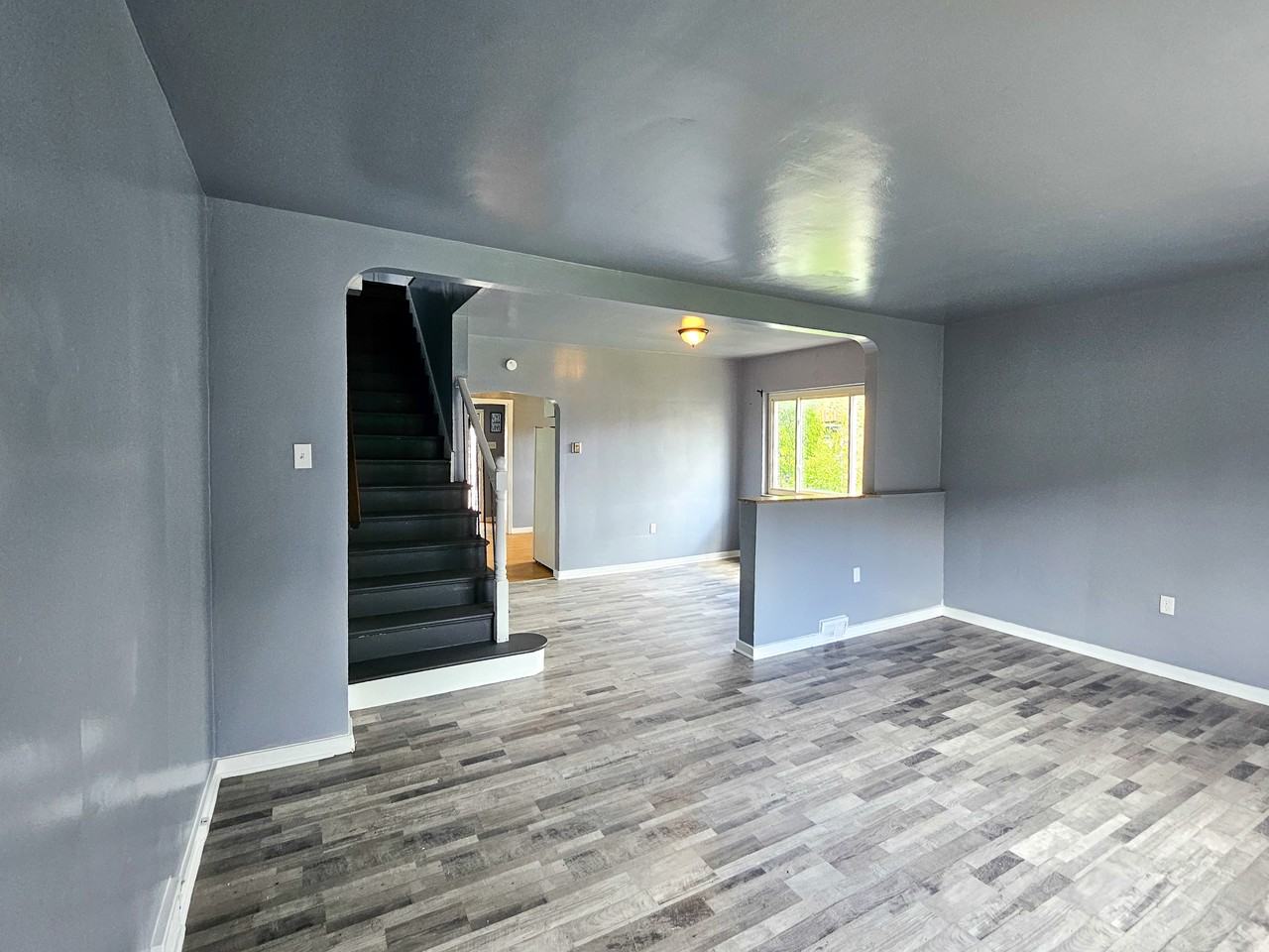 307 Hamilton St #REAR - Photo 2 of 17